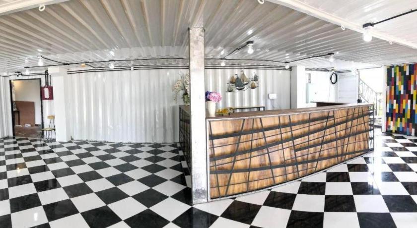Qbix Hotel Хон Каен Экстерьер фото